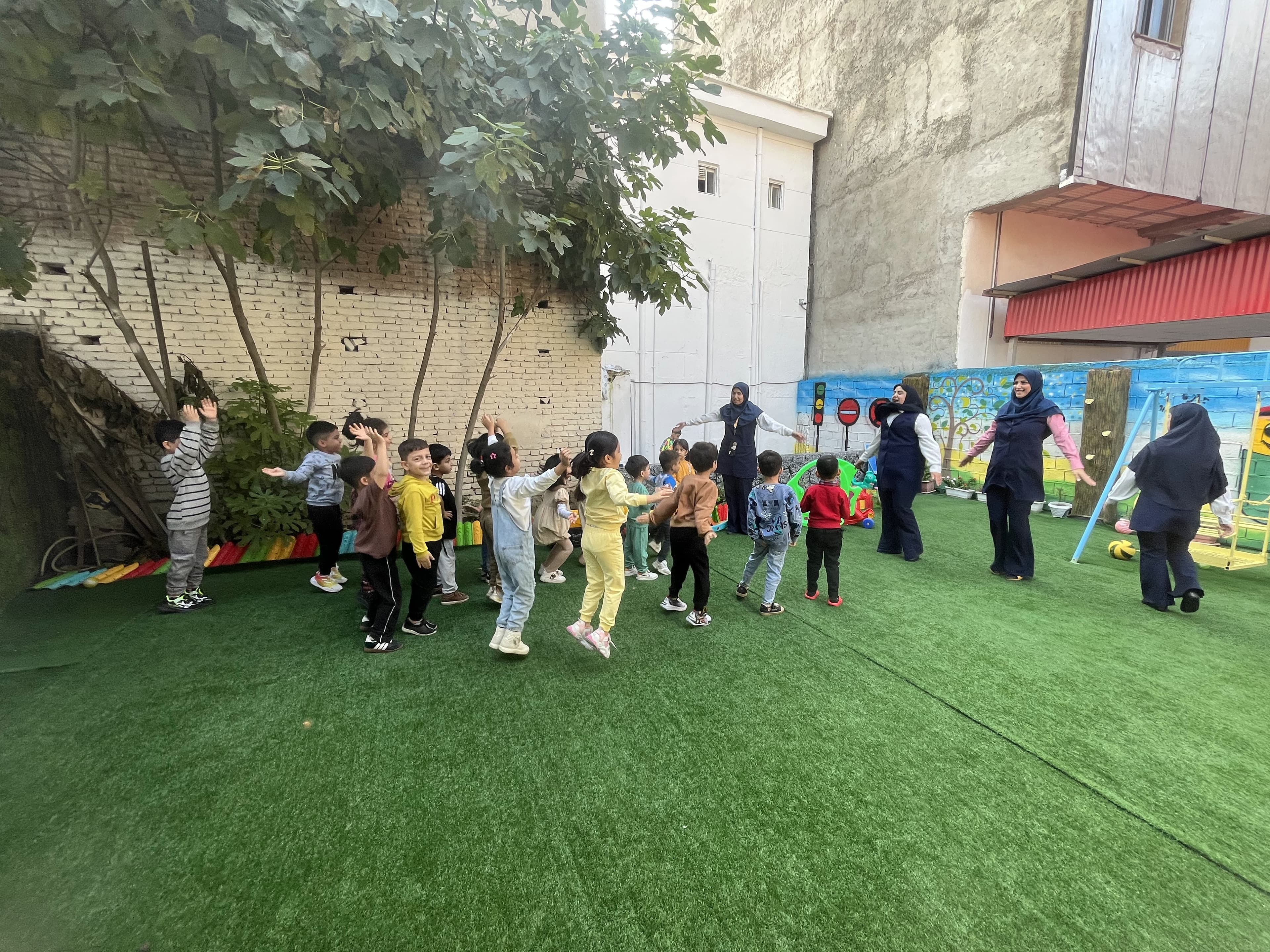مهدکودک و پیش دبستان مائده های آسمانی 